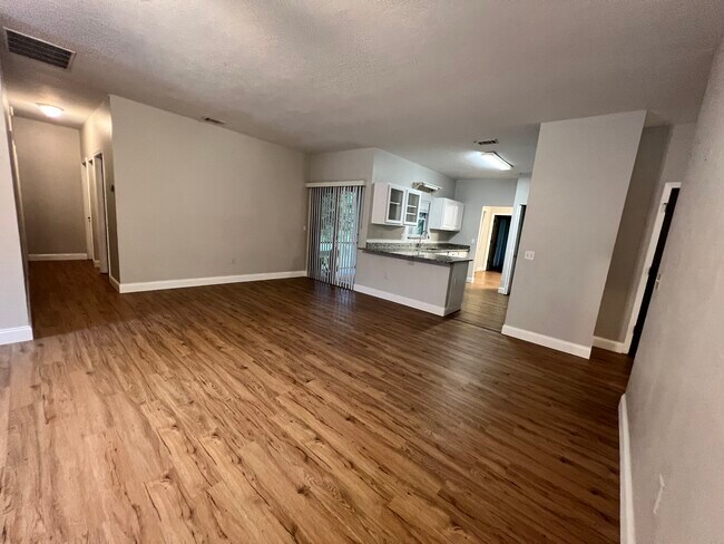 Foto del edificio - 813 NW 113th Terrace