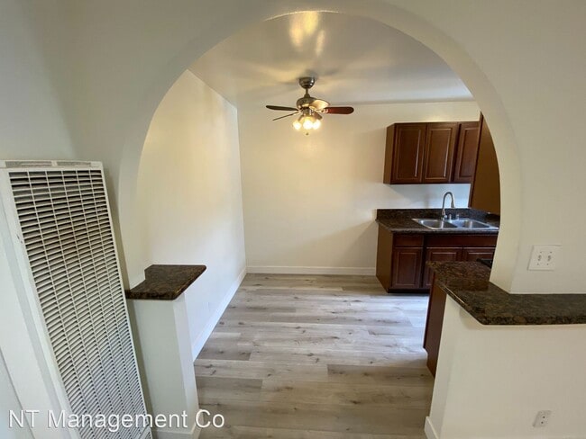 Building Photo - 1 br, 1 bath Apartment - 12504 Venice Blvd...