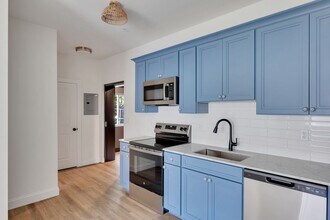 Building Photo - 36 Pawling Ave