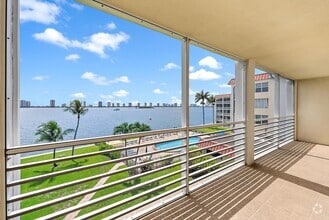 Building Photo - 105 Paradise Harbour Blvd