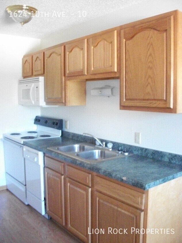 1624 10th Ave Unit 10, Newport, MN 55055 Room for Rent in Newport, MN