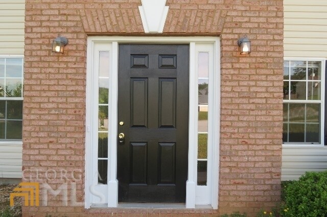 Foto del edificio - 680 Lake Joyce Ln
