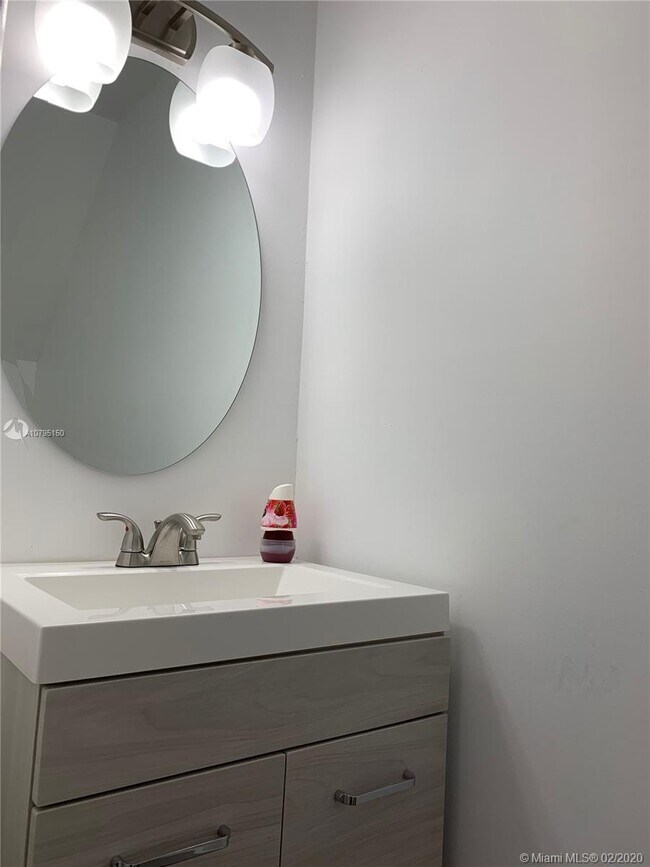 Foto del edificio - 420 SW 2nd St