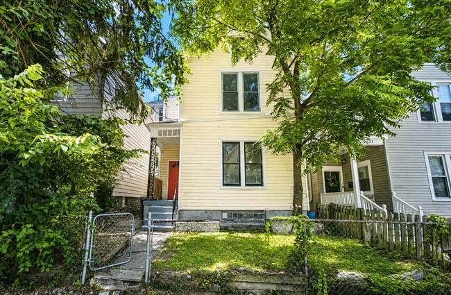 Photo - 3131 Harvard Ave (Cincinnati, OH) House