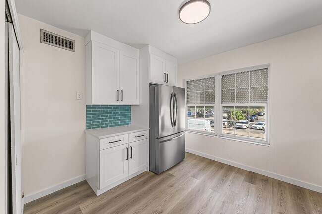 Foto del edificio - 1008 E Strawbridge Ave