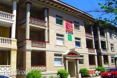 Foto principal - 5733 Holden St
