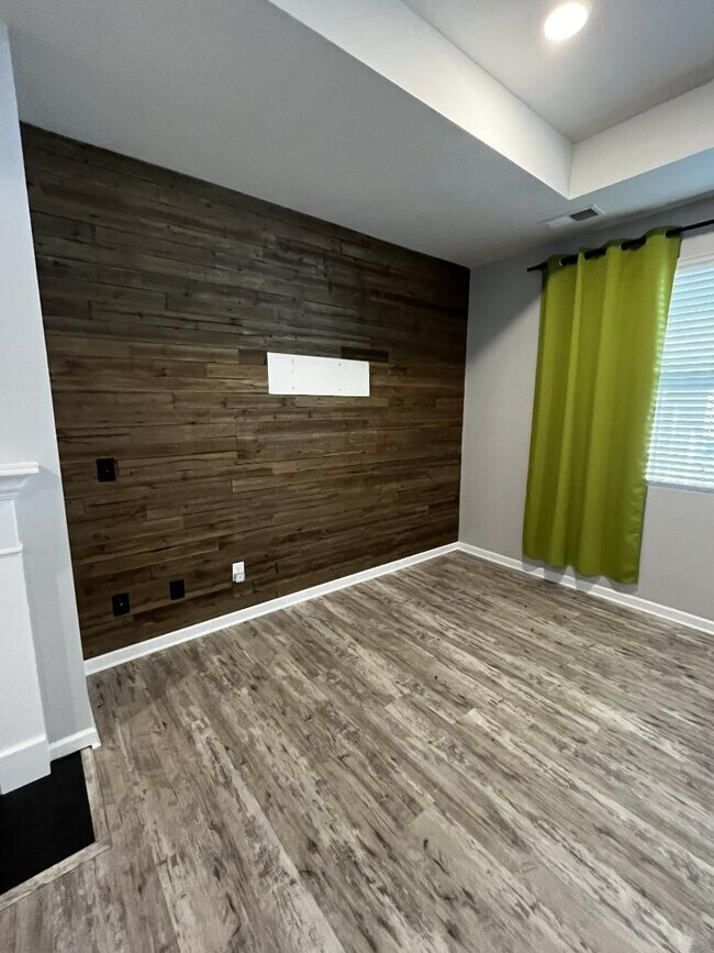 Foto del edificio - 1326 Maize Ln