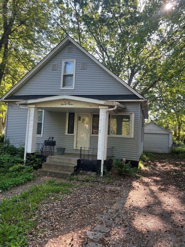 Primary Photo - 1112 N Lincoln Ave