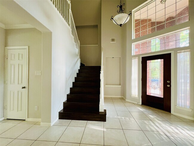 Building Photo - 23703 Banning Point Ct