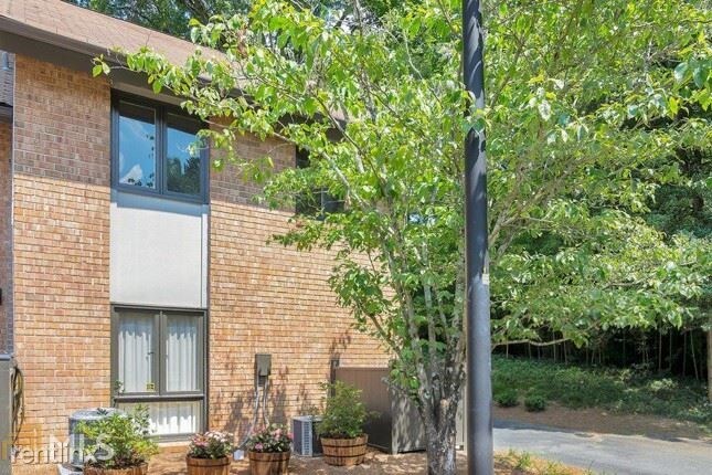 Foto del edificio - 2 br, 2 bath House - 3283 Clairmont North