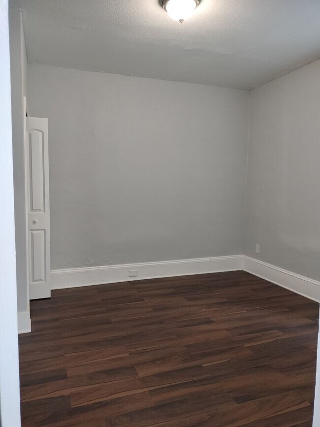 Photo - Discover Your Perfect 3 Bedroom 2 Bath Ren... House