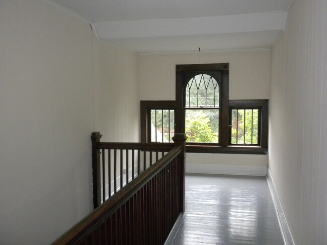Foto del edificio - 1409 Hinkson Ave