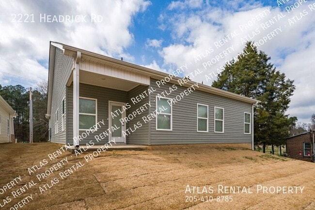 Building Photo - 2221 Headrick Rd