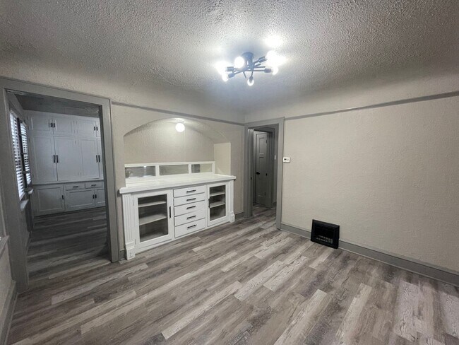 Foto del edificio - 3323 N 36th St