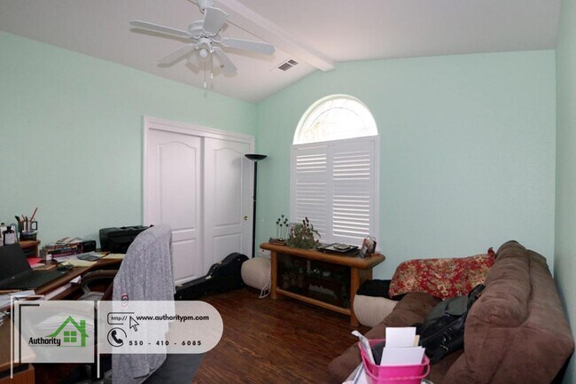 Foto del edificio - 22210 Blacktail Pl