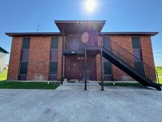 Building Photo - 1902 Windward Dr