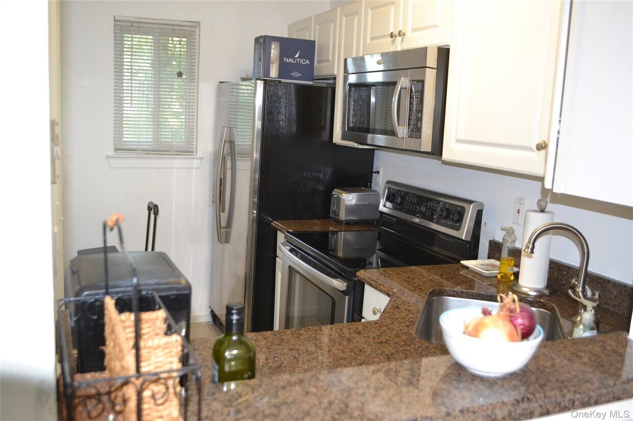 Foto principal - 220 Montauk Hwy