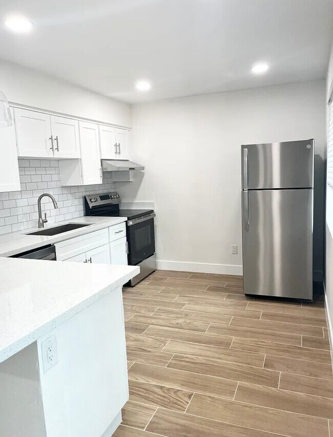 Foto del edificio - 2025 N Richland St