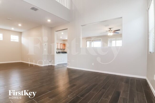 Building Photo - 250 N 199th Dr