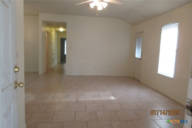 Building Photo - 2606 Edgefield St