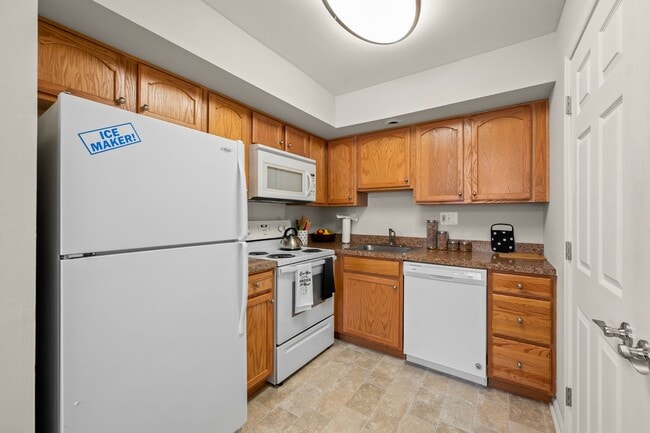 Interior Photo - Metropolitan West Goshen