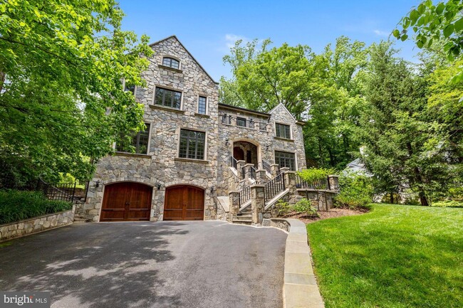 Building Photo - 6808 Broxburn Dr