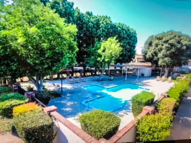 631 W 6th St, Tustin, CA 92780 Condo for Rent in Tustin, CA