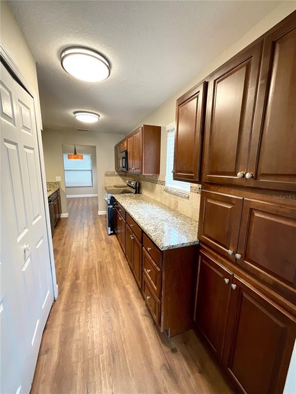 Foto del edificio - 2468 Gulf Breeze Cir