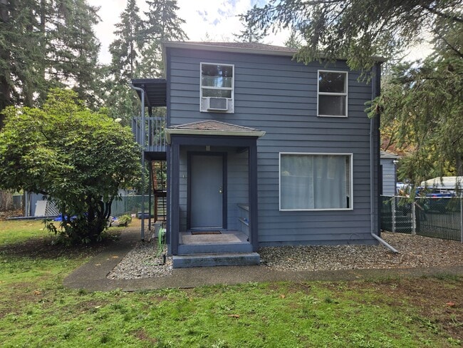 Building Photo - 3831 NW Anderson Hill Rd