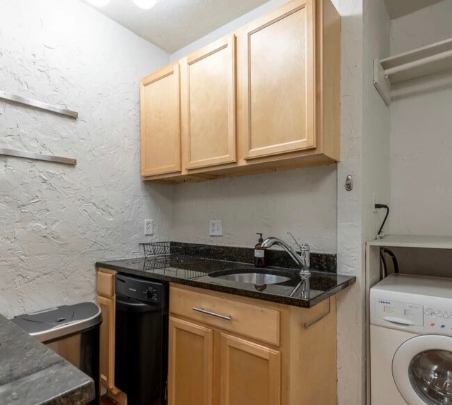 Kitchen - 7 Primus Ave