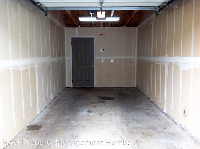 Foto del edificio - 2 br, 1.5 bath House - 2977 Rainbow Lane