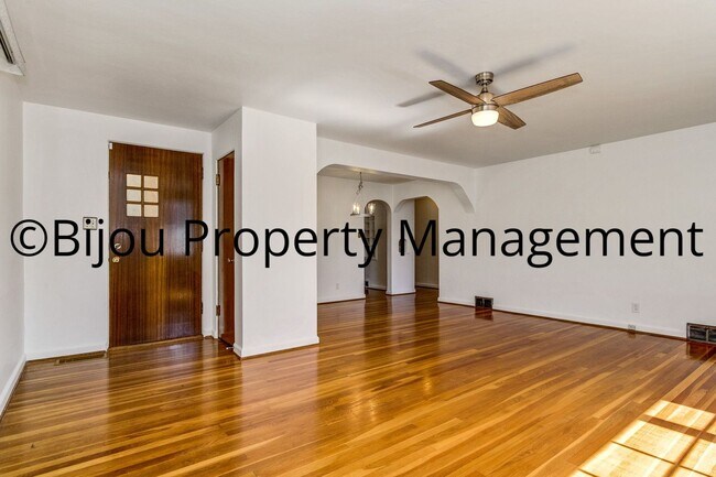 Foto del edificio - Beautiful 3 Bedroom, 3 Bath Home!