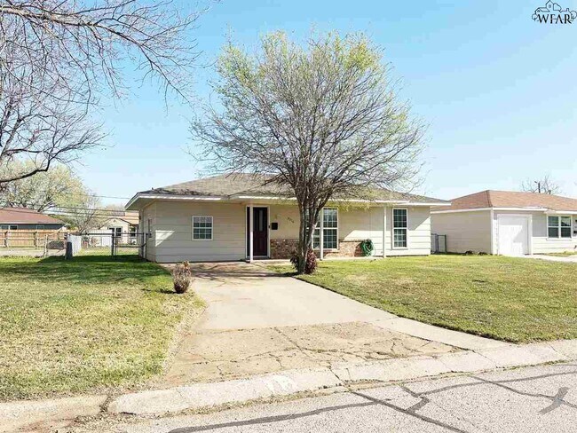 Foto del edificio - 3016 Stearns Ave