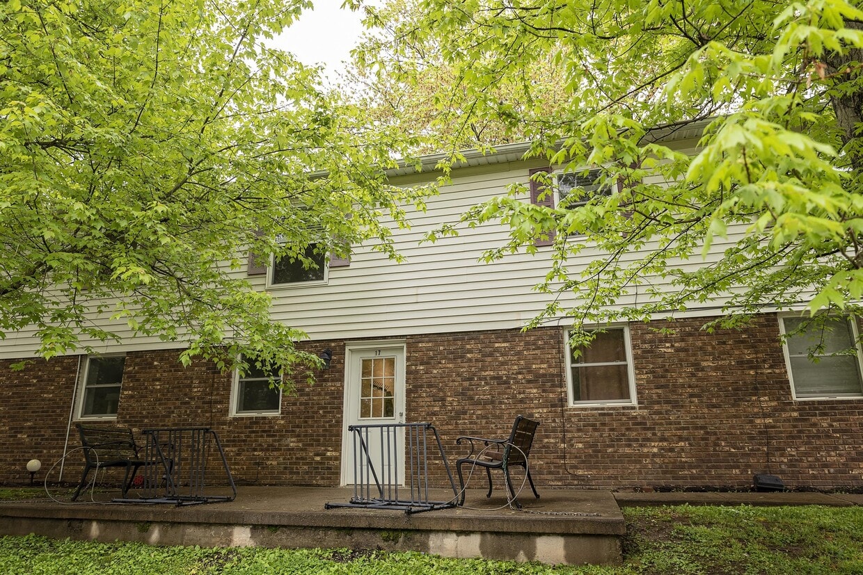 17 Byard St Unit 17, Athens, OH 45701 Apartment for Rent in Athens