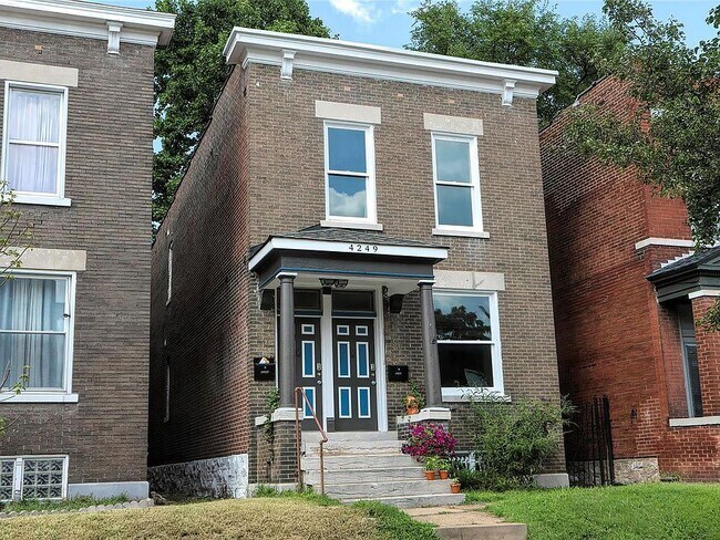 Building Photo - 4249 Chouteau Ave