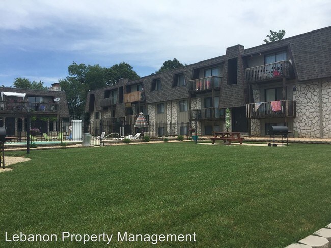 Building Photo - 306 S Krudwig Ave