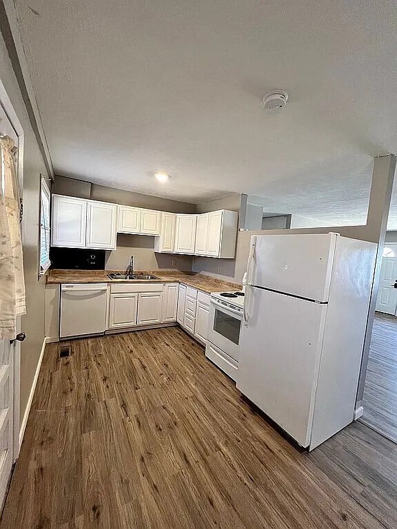 Foto del edificio - 1416 Hartford Rd