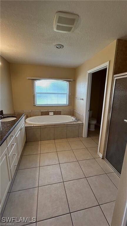 Foto del edificio - 1540 Crestwood Cir N