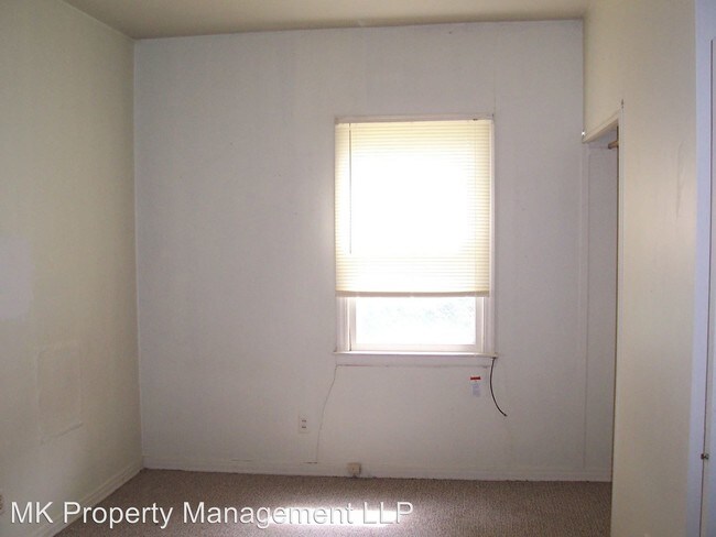 Building Photo - 924 Fremont St