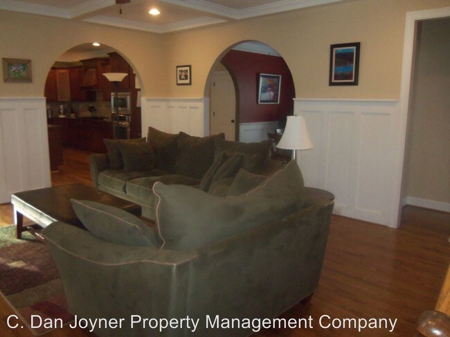 Foto del edificio - 229 Fremont Dr