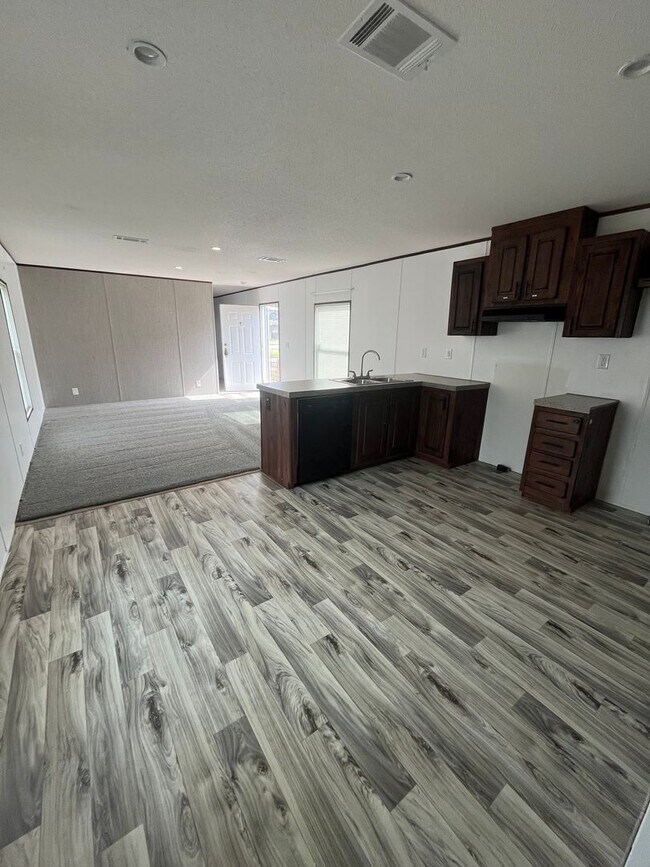 Building Photo - 130 Burke Dr