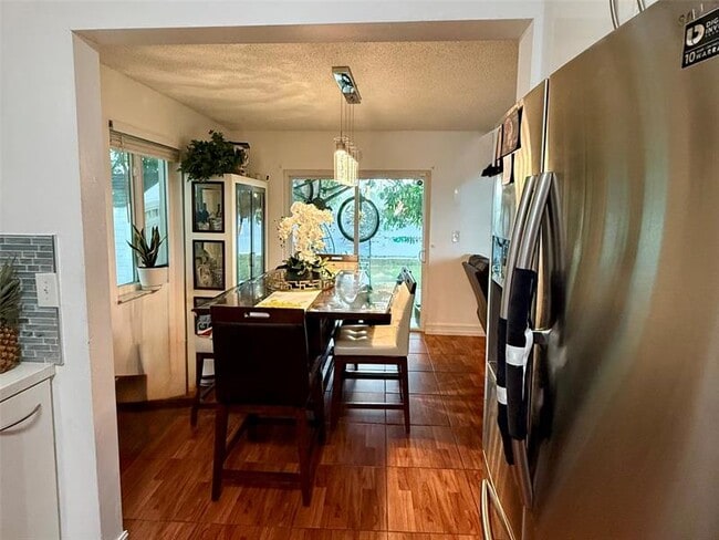 Foto del edificio - 10261 SW 169th St