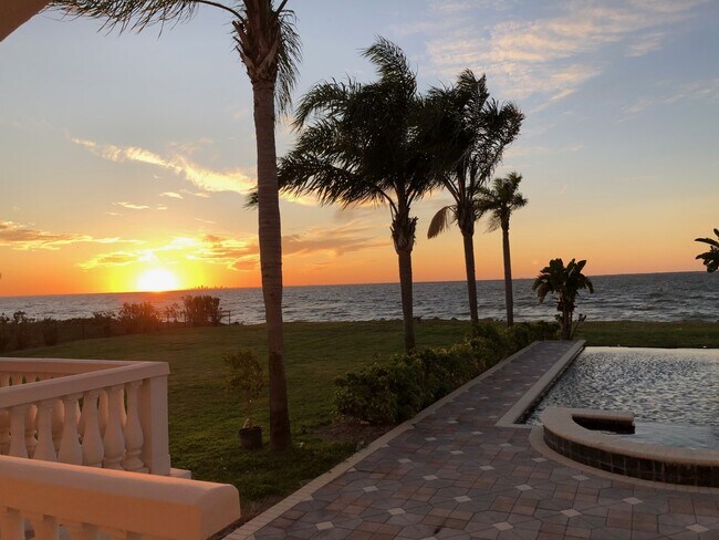 Foto del edificio - 6106 Marbella Blvd