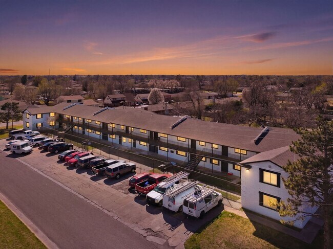 Foto del edificio - 6111 S Klein Ave