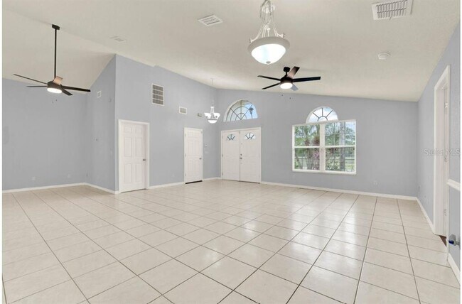 Foto del edificio - 7619 Georgeann St