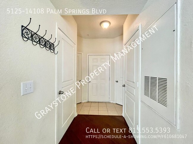 Foto del edificio - 1 bed, 1 bath condo available in the Tampa...