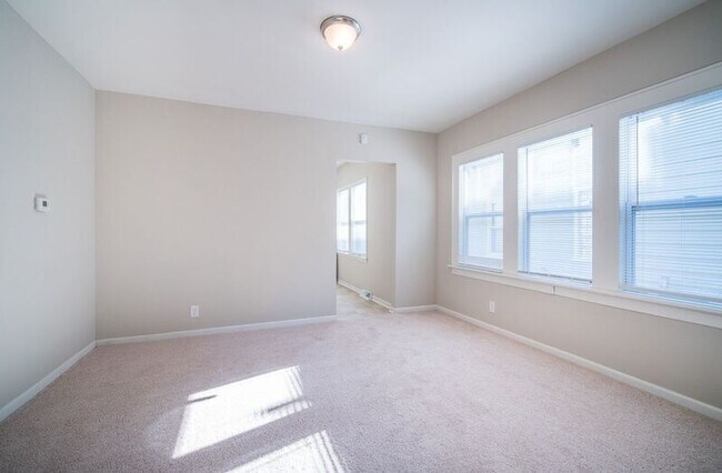 Building Photo - 1752 N 52nd St