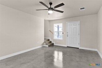 Building Photo - 803 White Meadow Ln