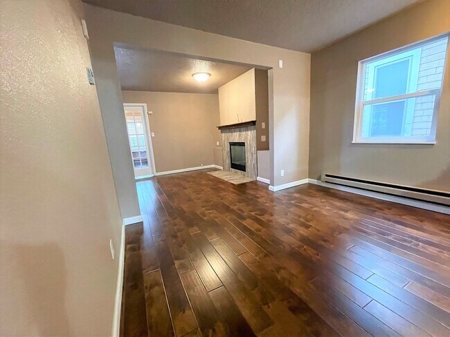 Foto del edificio - 2022 W Pikes Peak Ave