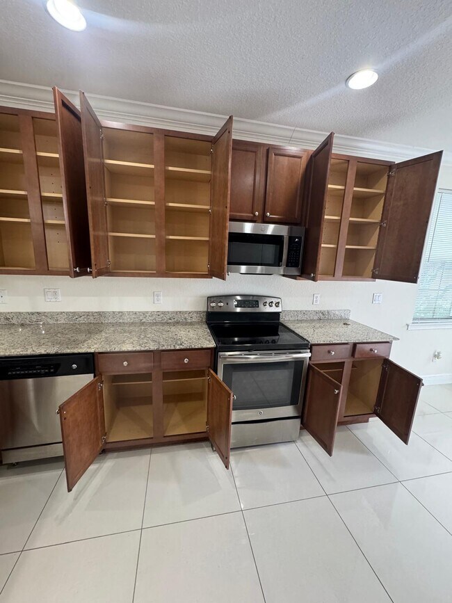 Foto del edificio - 2723 NE 14th St